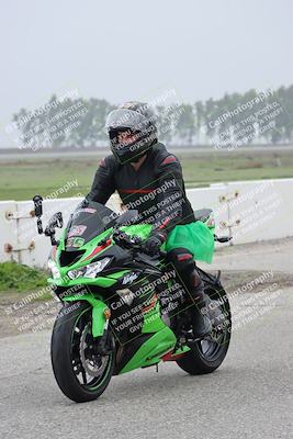 media/Nov-29-2025-TrackDaz (Sat) [[10ae2d9bce]]/Around the Pits/